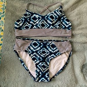 Blue and white tie dye bikini set